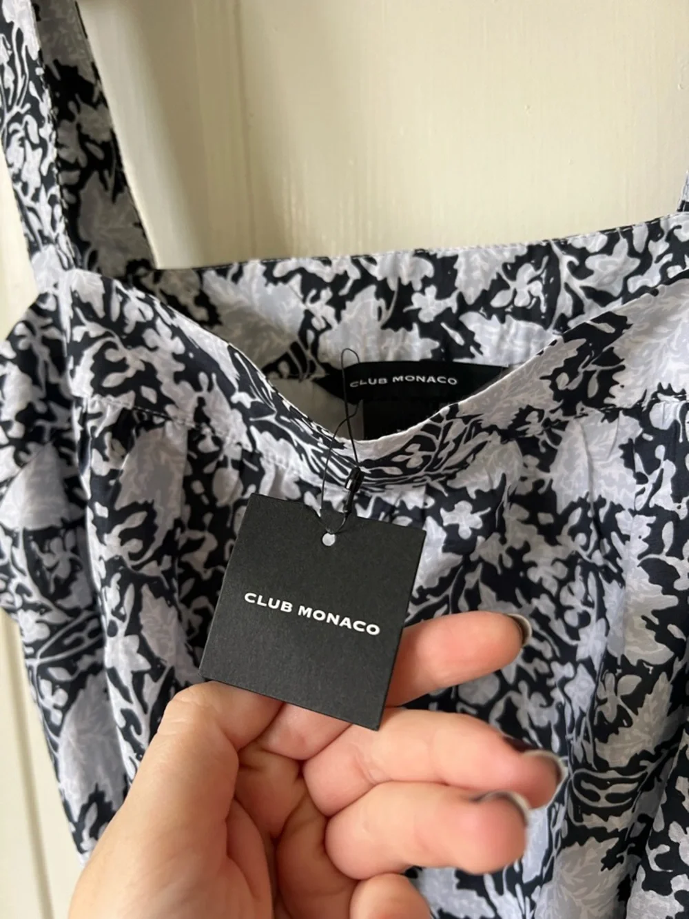 Club Monaco City to Beach Tie-Waist Midi Dress - Picture 8 of 11